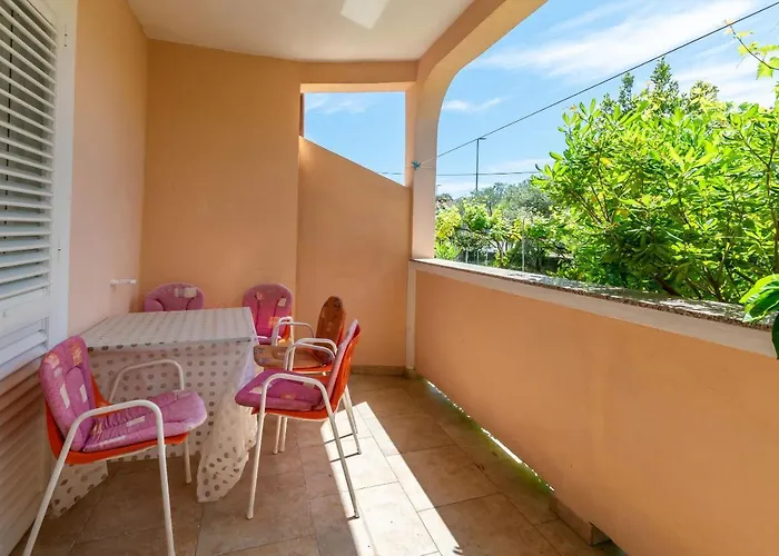 Marija I Apartment Lopar